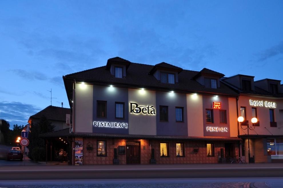 Hotel Beta Bzenec Esterno foto