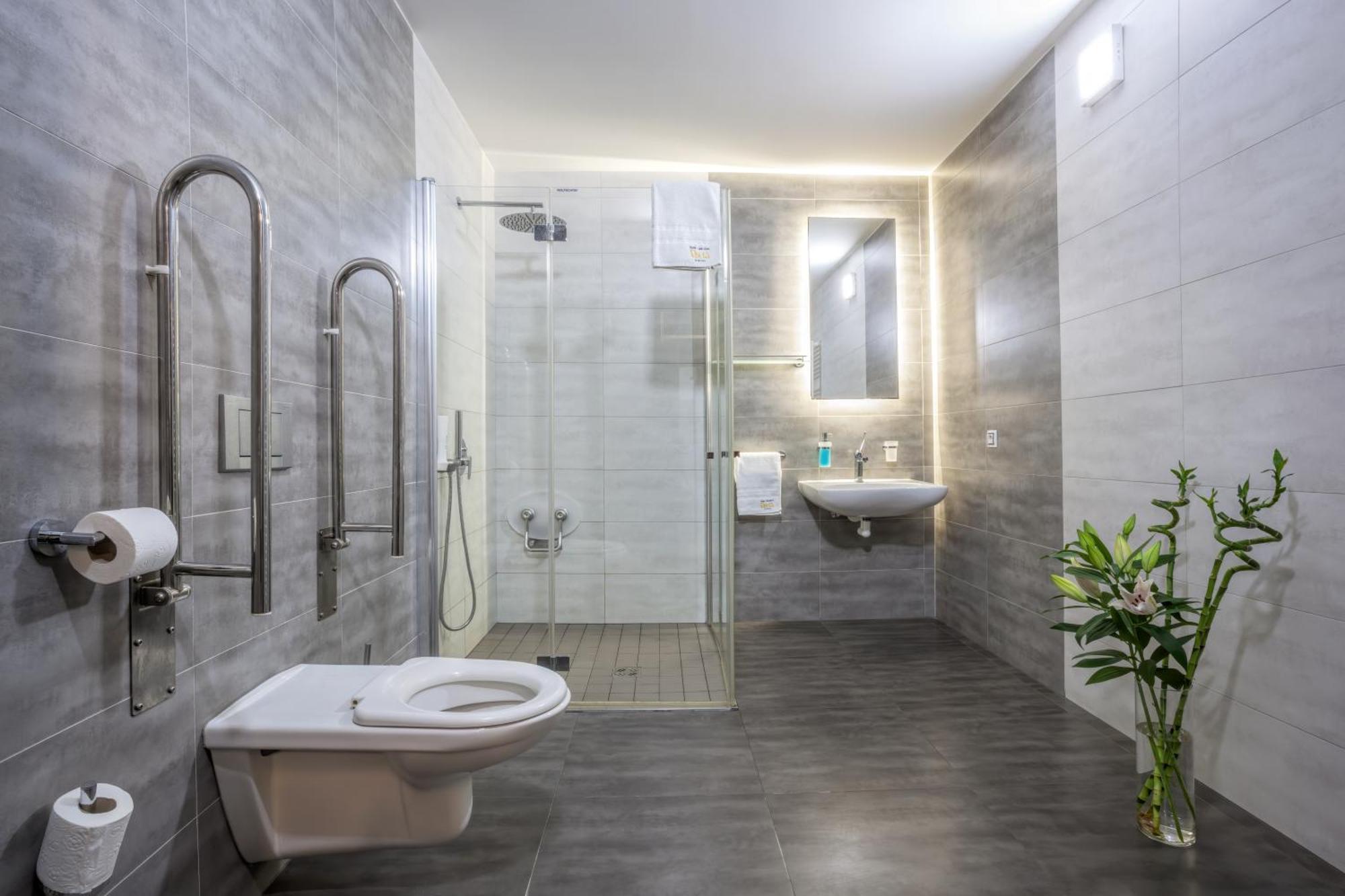 Hotel Beta Bzenec Esterno foto