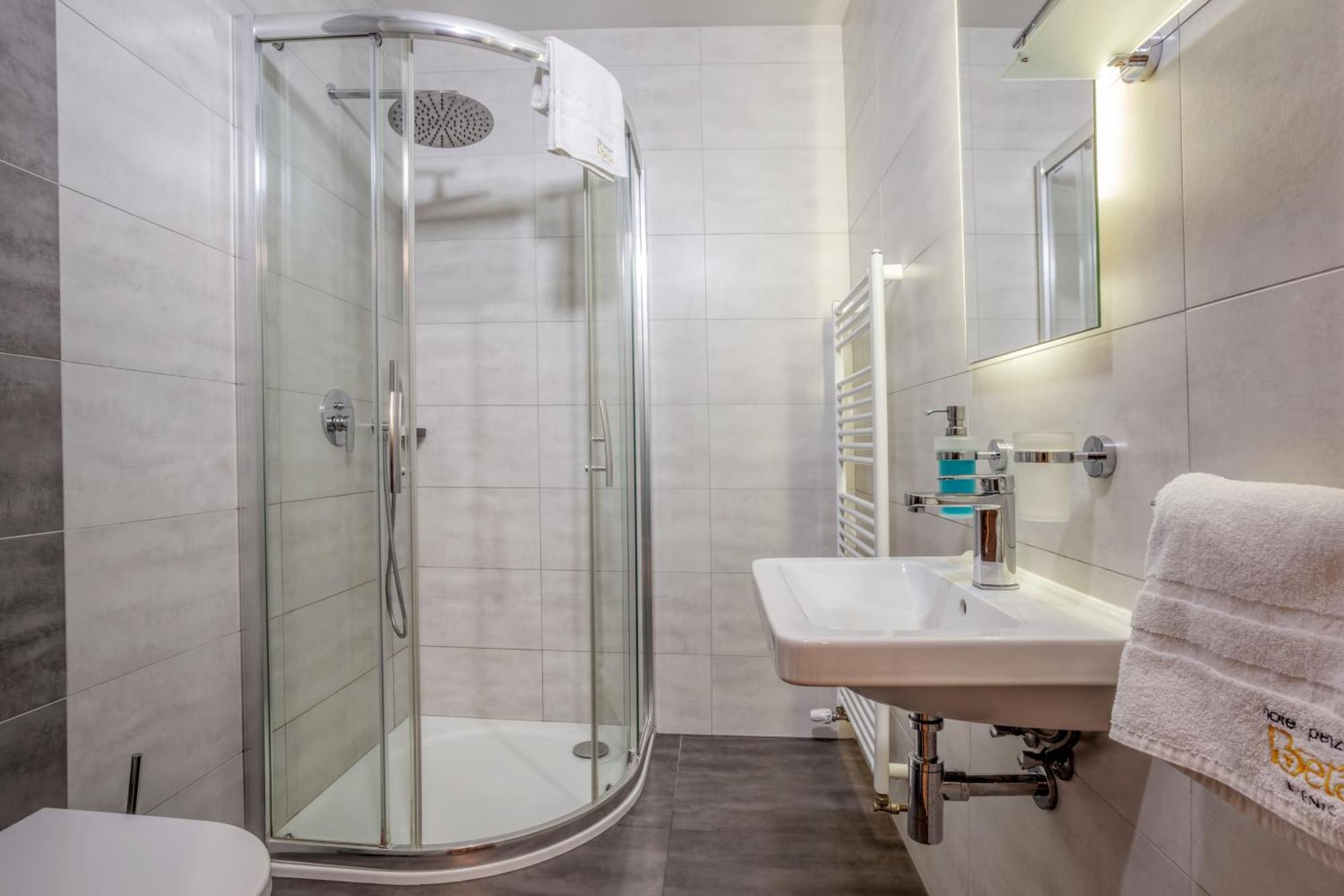 Hotel Beta Bzenec Esterno foto